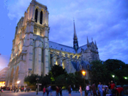 Stephanie's photo blog of a month in Paris. http://www.enjoy-europe.com/NotreDame-dscn0499-s.jpg