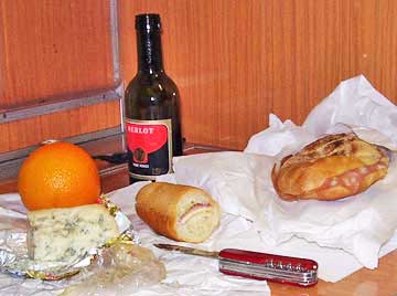 I brought my own dinner on board my overnight train from Milan, Italy. http://www.enjoy-europe.com/hte/chap17/P1080444-8.jpg