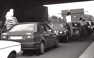 A summer Sunday on the A3 Autobahn southeast of Frankfurt am Main. http://www.enjoy-europe.com/hte/chap18/Chap18images/7bw0016A3Autobahn.jpg