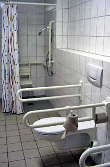 The bathroom of my Dresden hostel was huge. http://www.enjoy-europe.com/typ/images/P1210341-DresdenHostelBathroom.jpg